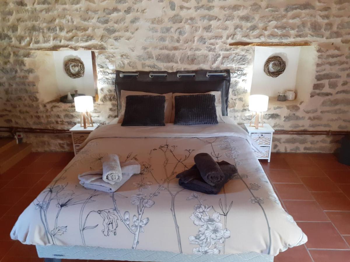 Gite Le Tilleul De La Fontaine Alluy Εξωτερικό φωτογραφία